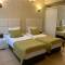 Отель Old Street Boutique Hotel
