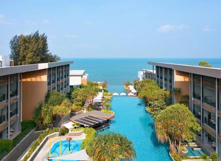 Отель Renaissance Pattaya Resort & Spa