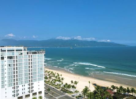 Отель Yarra Ocean Suites Danang