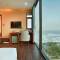 Отель Yarra Ocean Suites Danang