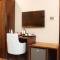 Отель Yarra Ocean Suites Danang