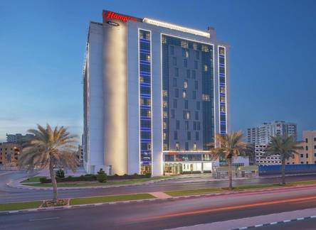 Отель Hampton by Hilton Dubai Airport