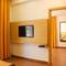 Отель Bloom Suites