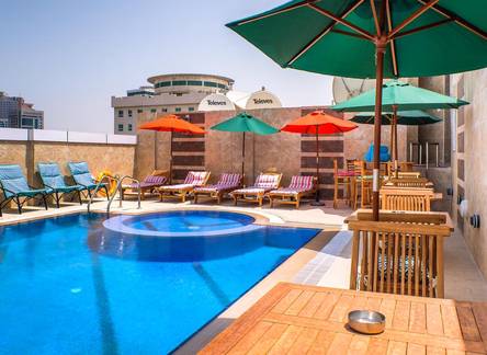 Отель Crystal Plaza Al Majaz Hotel
