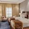 Отель Crystal Plaza Al Majaz Hotel