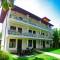 Отель Villa De White Sambur