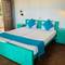Отель International Beach Hotel & Restaurant