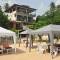 Отель Wave Beach Resort Unawatuna