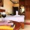 Отель Baan Sailom Hotel Phuket