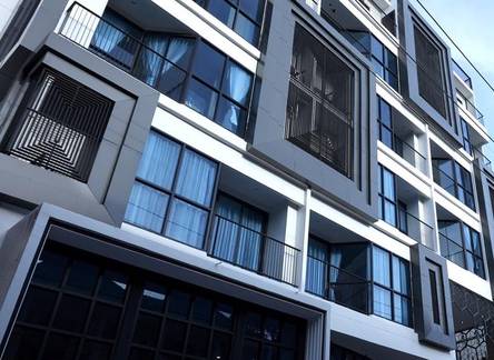 Отель Chezzotel Pattaya