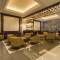 Отель Golden Tulip Media Hotel