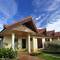 Отель Borneo Beach Villas