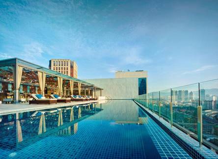 Отель Hotel Stripes Kuala Lumpur
