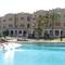 Отель Royal Lagoons Resort & Aqua Park