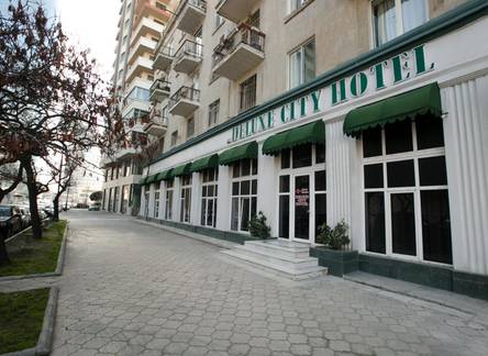 Отель Deluxe City Hotel