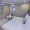 Отель Let's Hyde Pattaya Resort & Villas