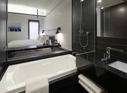 Отель Sotetsu Hotels The Splaisir Seoul Myeongdong