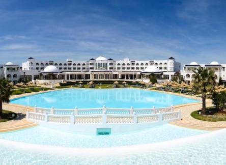 Отель Golden Tulip Taj Sultan