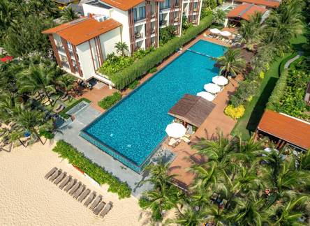 Отель Dusit Princess Moonrise Beach Resort