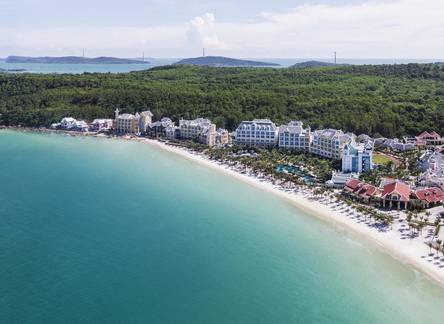 Отель JW Marriott Phu Quoc Emerald Bay