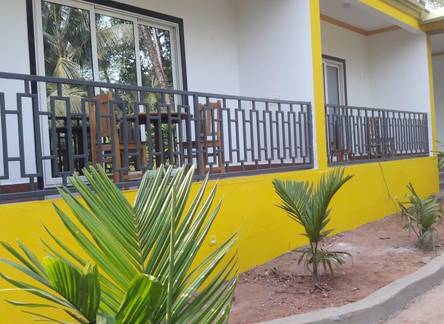 Отель Lavish Exotic Hotel & Apartment