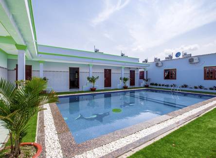 Отель Nguyen Toan Hotel