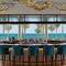 Отель Sheraton Grand Danang Resort