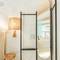 Отель Blue Carpet Luxury Suites