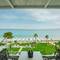 Отель Blue Carpet Luxury Suites