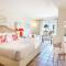 Отель Grand Leoniki Residence by Grecotel