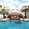 Отель The Bandha Hotel & Suites
