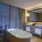 Отель Hainan Greentown Blue Bay Resort