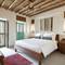 Отель Al Seef Heritage Hotel Dubai, Curio Collection by Hilton