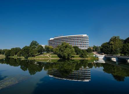 Отель Crystal House Suite Hotel & Spa