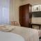 Отель Hotel Aleksander