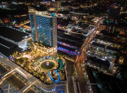 Отель Grande Centre Point Pattaya