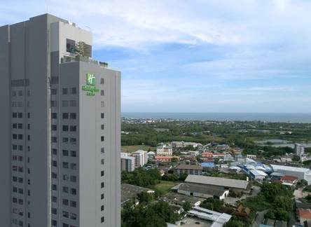Отель Holiday Inn & Suites Rayong City Centre