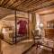 Отель Hanedan Cappadocia Suites, Urgup
