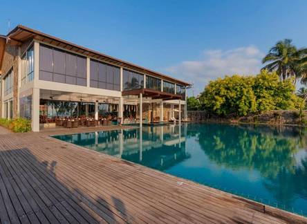 Отель Regenta Arie Lagoon Negombo
