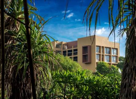 Отель Sooriya Resort & Spa