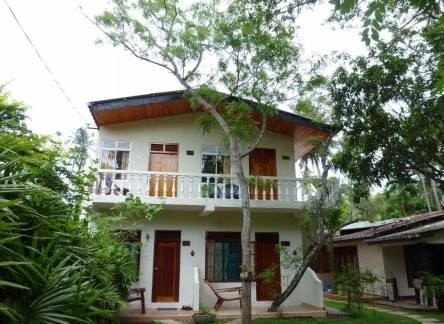 Отель Sea Breeze Guest House
