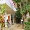 Отель Sea Breeze Guest House