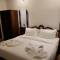 Отель Beach House Hotel