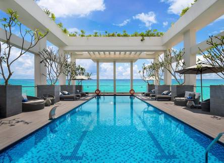 Отель Paris Deli Danang Beach Hotel