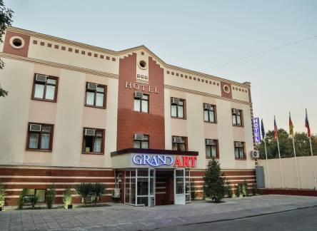 Отель Grand ART