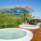 Отель Metropol Ceccarini Suite, Riccione