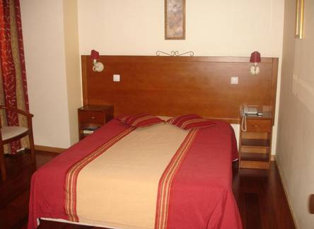 Отель Grande Pensao Residencial Alcobia
