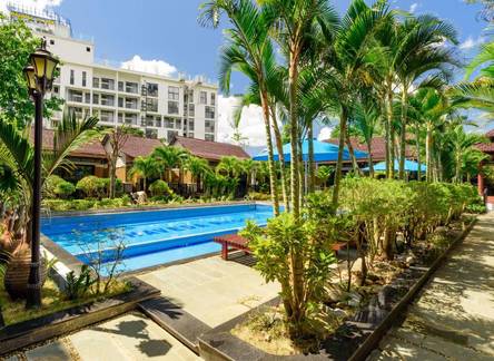 Отель Ahaveda Resort