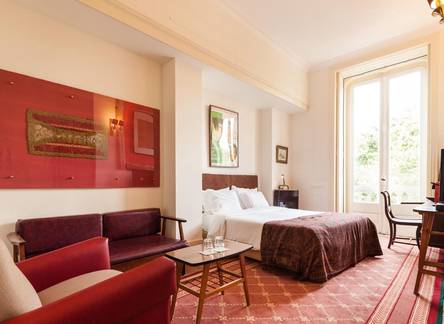 Отель The Independente Suites & Terrace