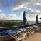 Отель Jimbaran Bay Beach Resort & Spa